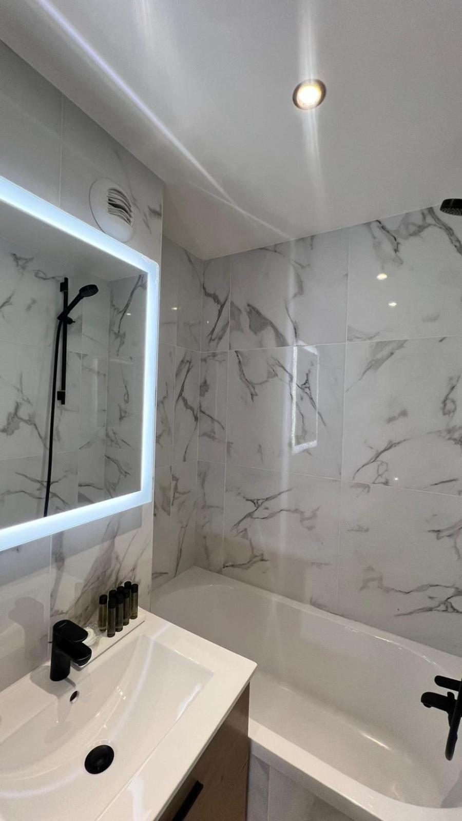 Hotel Lebron Paris Dış mekan fotoğraf