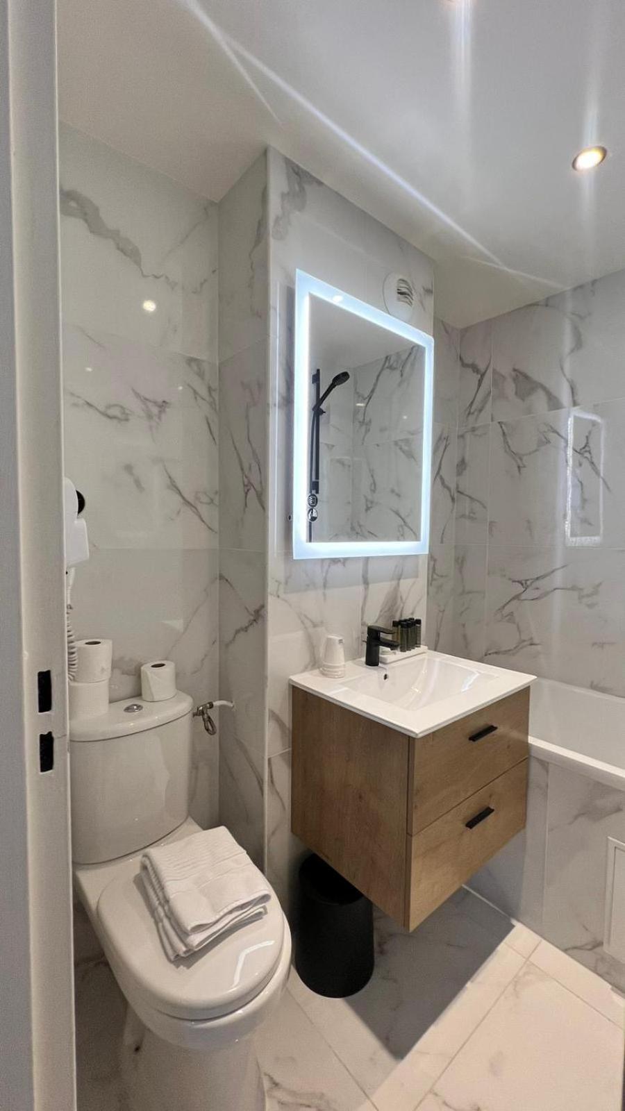 Hotel Lebron Paris Dış mekan fotoğraf