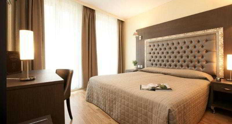 Hotel Lebron Paris Dış mekan fotoğraf